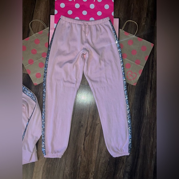 VS PINK Size SMALL RARE HTF Baby Pink Mega Bling Set. - Picture 9 of 16